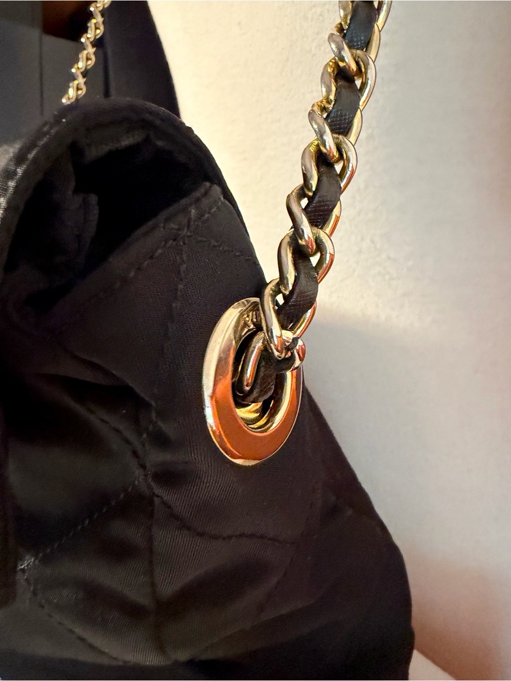 Prada⭐️Black Quilted Gold Chain Shoulder Bag! RARE! ⭐️Always Open to offers! - Picture 10 of 16